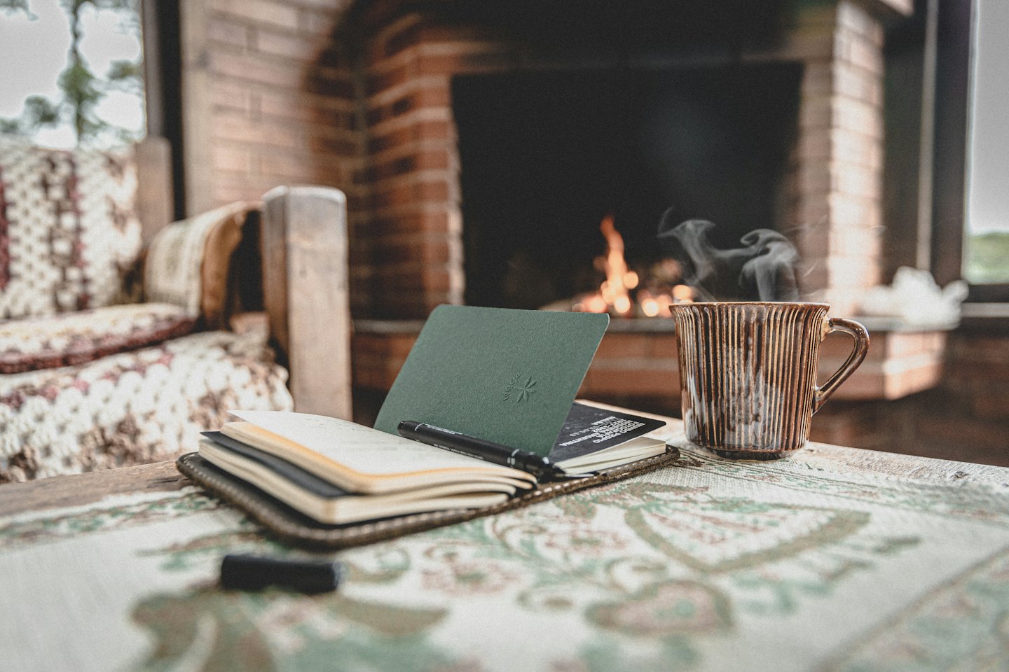 Evening Journaling for Beginners: How to End Your Day With a Journal