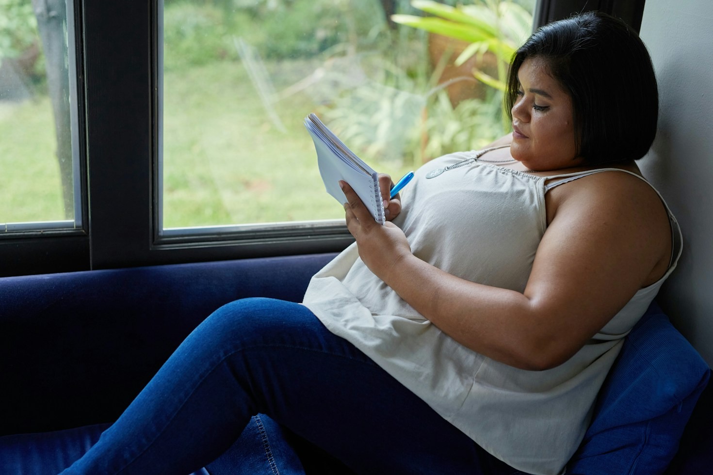 Five Easy Journal Prompts for Overcoming Morning Anxiety